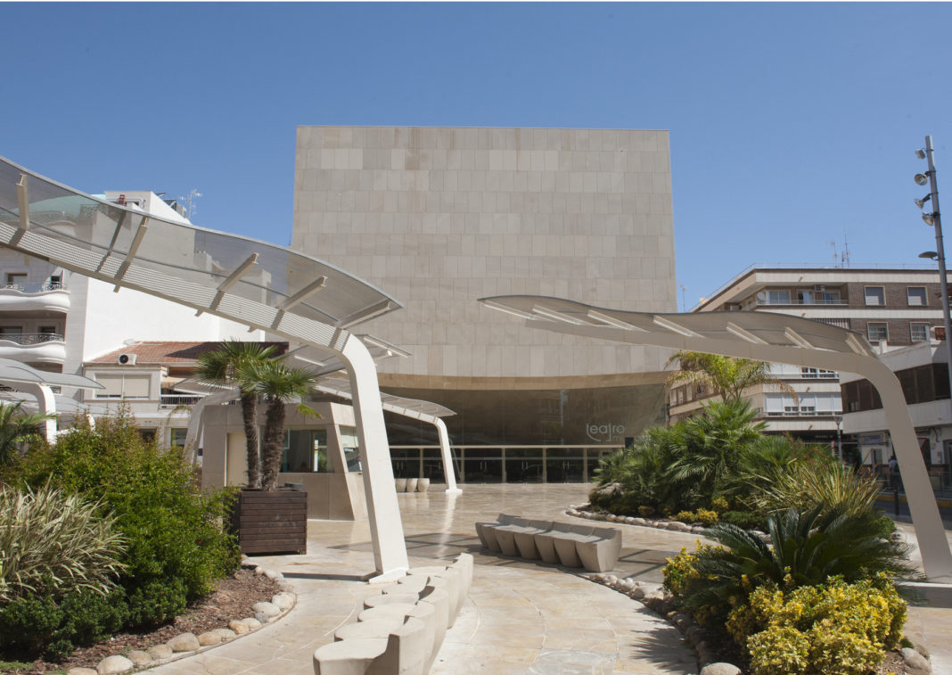 Teatro Municipal (Imagen: Cultura Torrevieja)